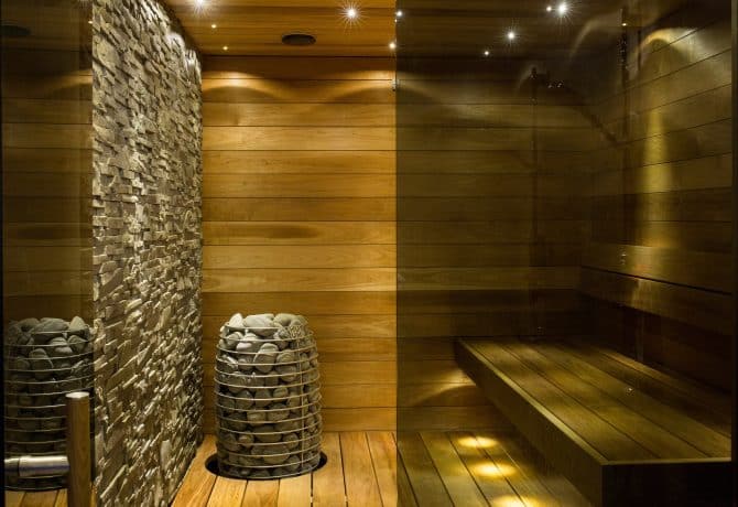 Sauna bois et pierre élégant